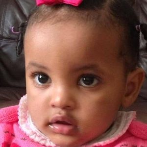 Meet your Posher, Muna